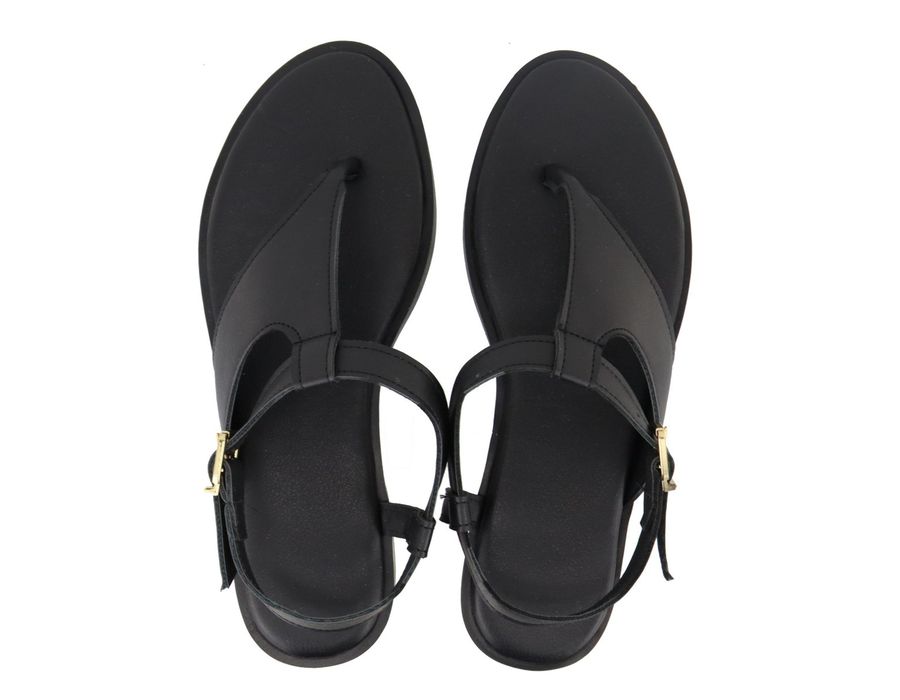 Flat Rasteira Mila Preta | KUENTO SHOES